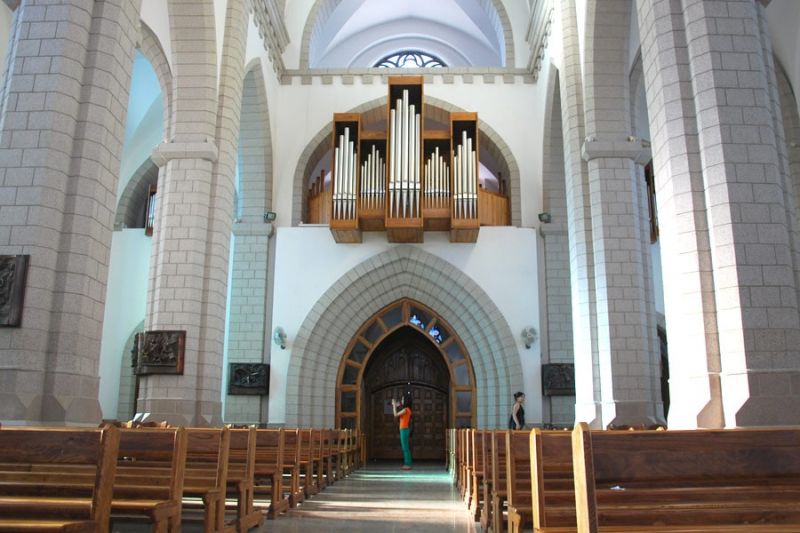 Die Orgel für die polnische Kathedrale in Taschkent (Usbekistan)